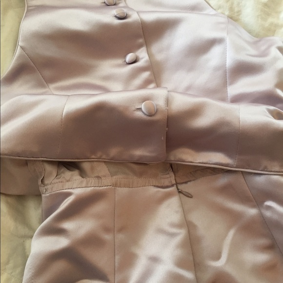Jones New York  Lavender Satin Dress.  Size 4P - Picture 6 of 8
